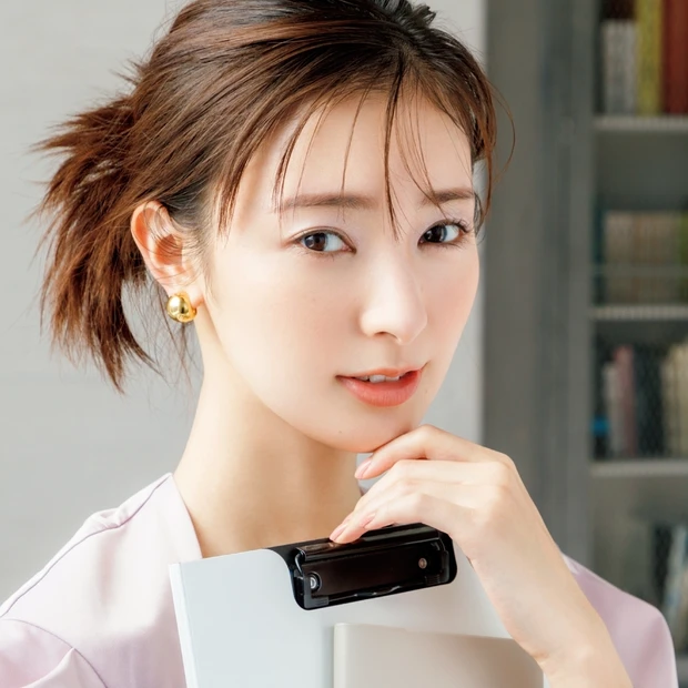 長井かおりさんが指南！ きちんと見せ時短メイクはBB＋仕上げパウダーで