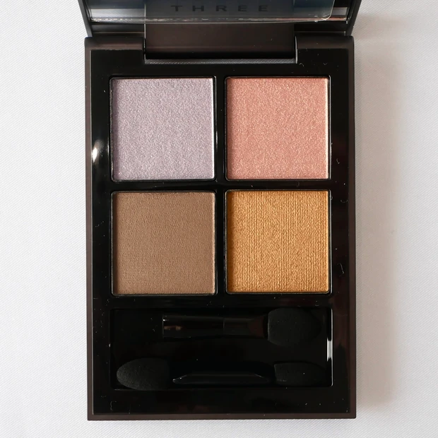 THREE スターゲージングアイシャドウクアッド X02 T.S. : ONLY LOVERS 限定
