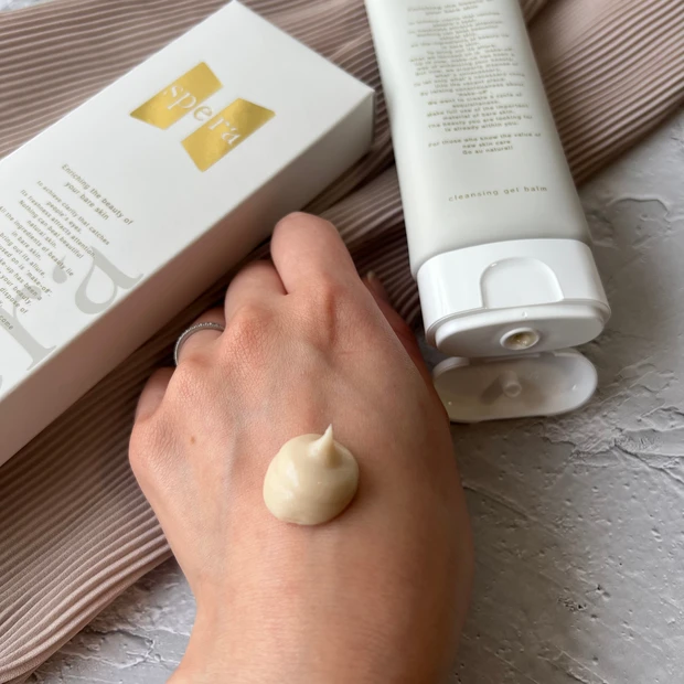 「speraクレンジングジェルバーム」