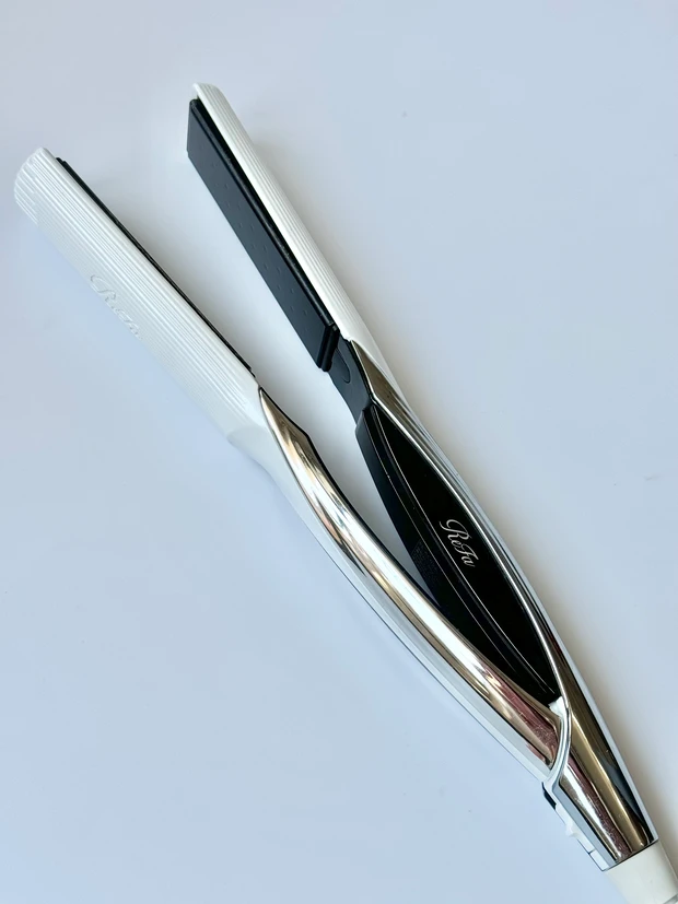 リファ　ストレートアイロン