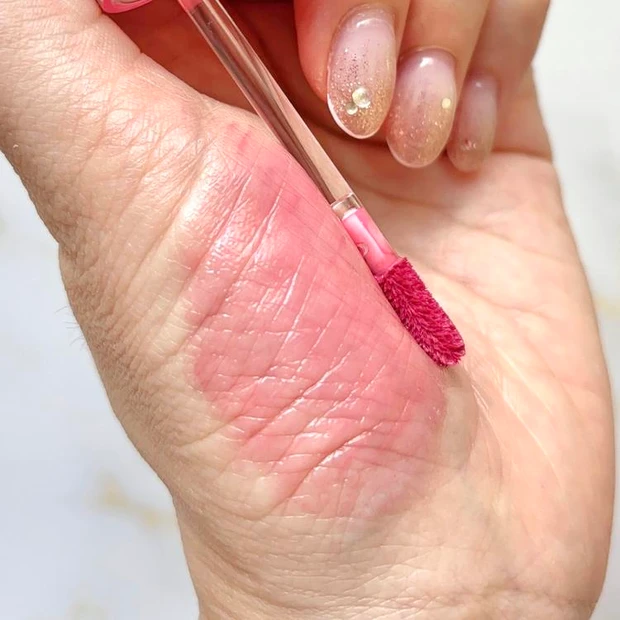 ロムアンド ザ ジューシーラスティングティント 23 ピーチピーチミー イエベ スウォッチ