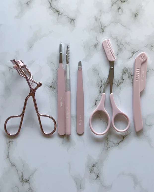 ロムアンド 韓国 romand rom&nd メイク ツール 道具 パフ ブラシ ドンキ 限定 日本 プチプラ ピンク