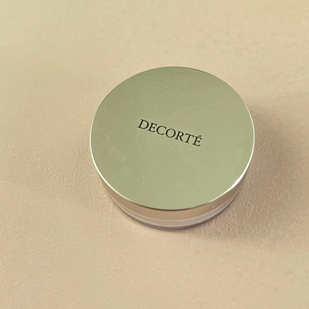 コスメデコルテ ルースパウダー1.5g パッケージ