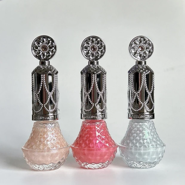 「ジルスチュアート　カラー ベース＆トップコート」114、115、116