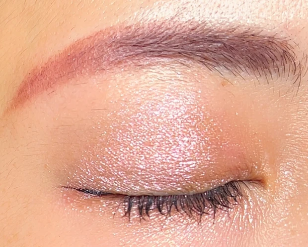 偏光ラメ必見】BOBBI BROWN(ボビィブラウン)秋コレ2024