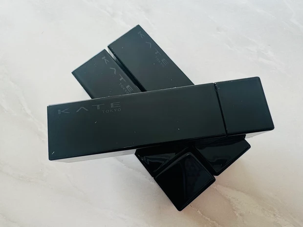 KATEのリップモンスター