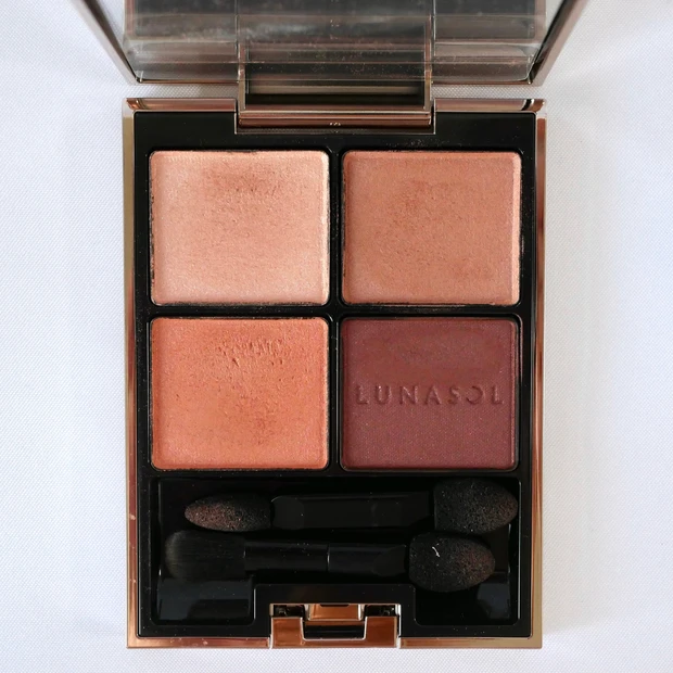 ルナソル(LUNASOL)アイカラーレーション 19 マホガニー