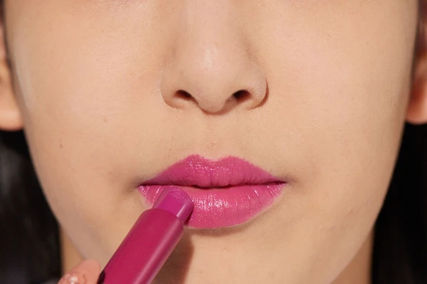 ゆめっち すっぴん セルフメイク MAC リップ ピンク 塗り方