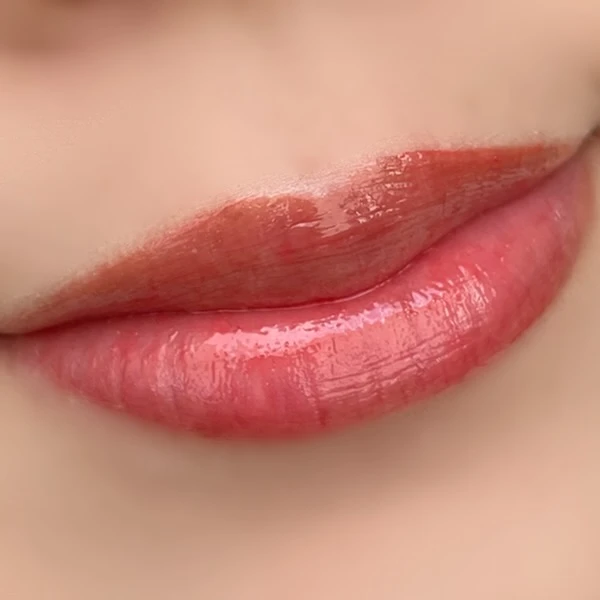 ミルクタッチ 落ちないリップ 07 オータムピーチ 仕上がり