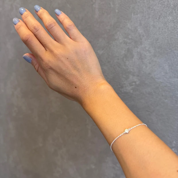 ティファニーのブレスレットをプレゼントしてもらいました