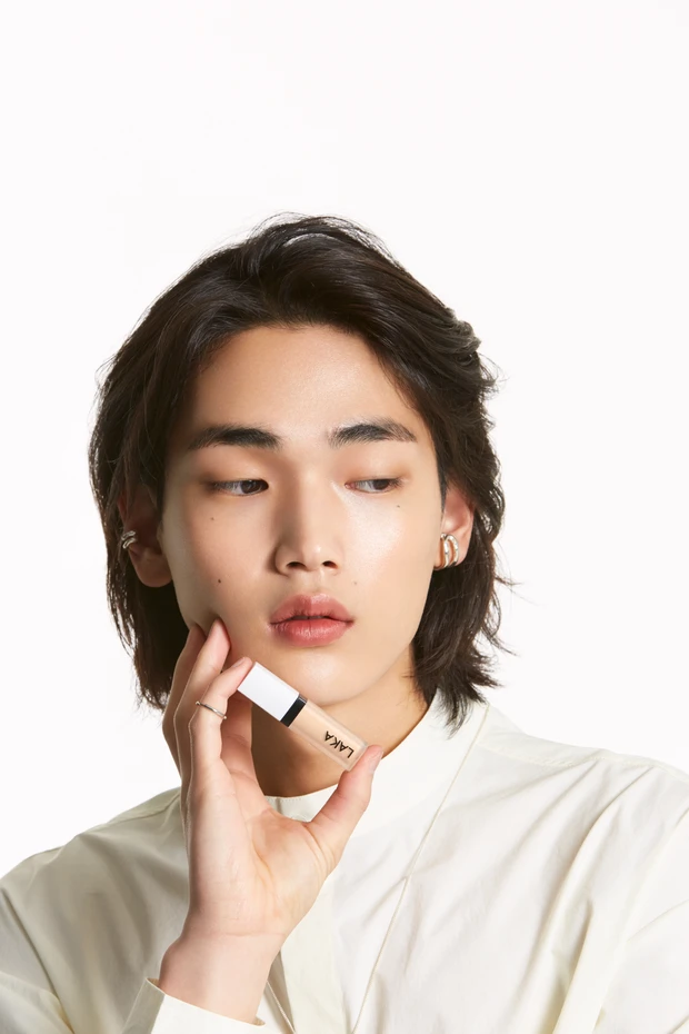 オフィシャルビジュアルを見て気がつくことありませんか？こういう時代になって行くのですね！_1_3