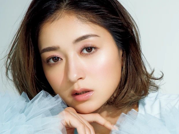 みちょぱさんも“人生の節目”に指名！ ヘア&メイクNAYAの、盛れる夏メイクのルール