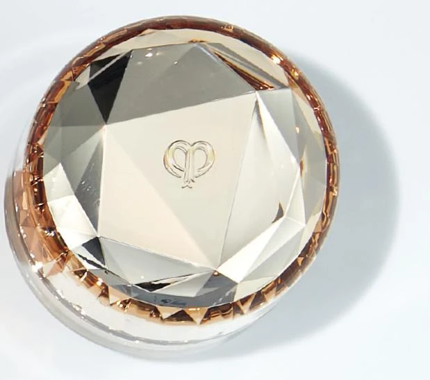 クレ・ド・ポー ボーテ ル・フォンドゥタンn