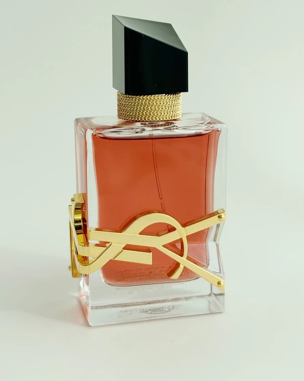 YSL リブレ オーデパルファム ベリークラッシュ