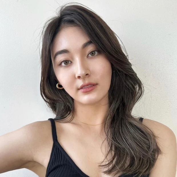 ロング ヘア 髪型 ヘアスタイル 大人 前髪なし