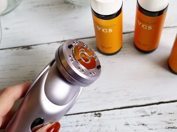 【リピート歴15年以上】これからの季節のイチオシ！ビタミンC美容液「Cエッセンス VC5」【お得情報も】_4