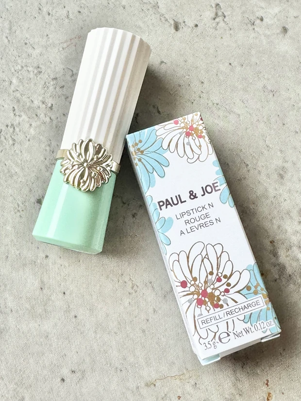 ポール&ジョー　リップ　口紅　赤リップ　新色