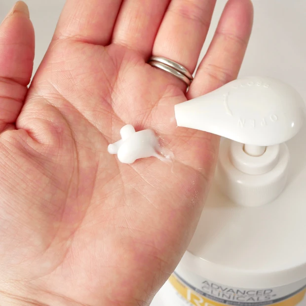 アドバンスド クリニカルズ(ADVANCED CLINICALS)レチノールファーミングクリーム レチノール ボディクリーテクスチャー