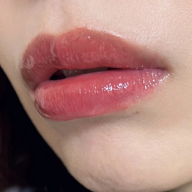 Her lip to　ハーリップトゥ LIP TO LOVE SERUM（リップトゥー ラブ セラム）　ブルベ夏　02