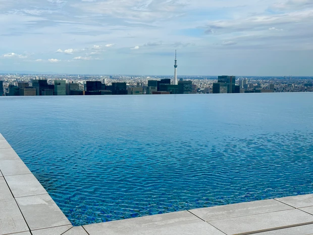 虎ノ門ヒルズ49階にインフィニティプールが出現_4