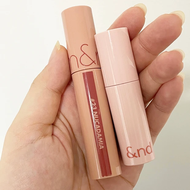 【イエベさんオススメ】もう買った?ローソンで手軽に買えるrom&の姉妹ブランド"&nd"で春らしい華やかなリップをご紹介。_2