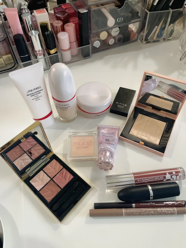 【2025年新作コスメ使用】MAQUIA10月号秋ファンデ&カラーメイク｜イエベ春の3daysメイクルックを公開_7_2