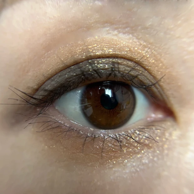 アイカラーデュオ15 目元スウォッチ