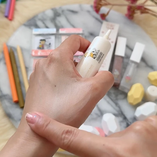 ぽわん　ときめく　ミュアイス　muice　PEANUTS コラボ　スヌーピー　デイリースキンプライマー　