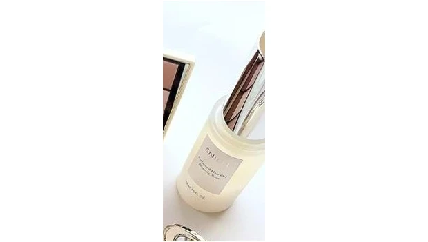 SNIDEL パフュームド ヘアオイルの中身をチェック