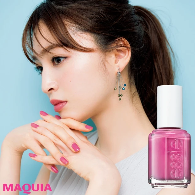 指先まで透明感を！ ブルベ肌に文句なしに似合う夏ネイル7選