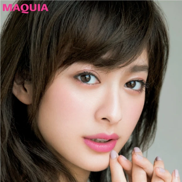 ゴージャスなサーモンピンクを黒目の上にON！ 吸引力UPのアイメイクテク