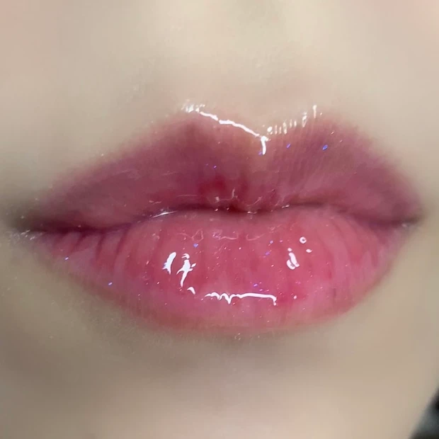 ルナソル イルミネイティングリップオイル EX03 Night Viola メイク実例