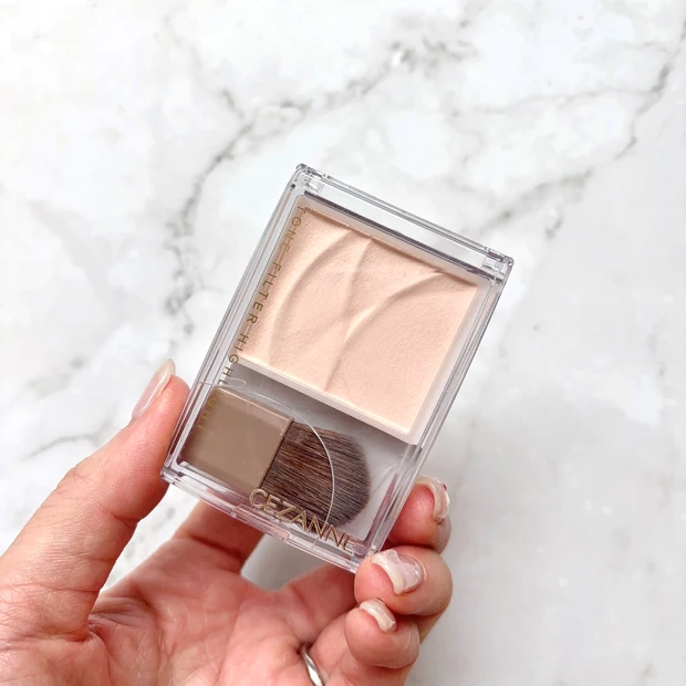 イエベ春のプチプラベストコスメ2025、第五位は「CEZANNE(セザンヌ) トーンフィルターハイライト 01 フィルターベージュ」