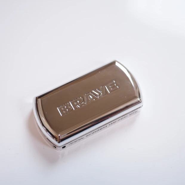 BRAYE リップスリック　お洒落なパッケージ