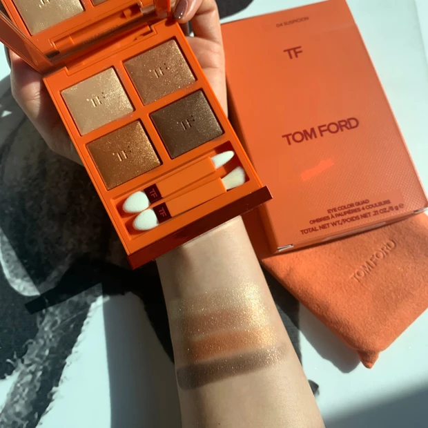 1月14日発売【ビターピーチ限定デザイン】TOM FORDのオレンジパケ