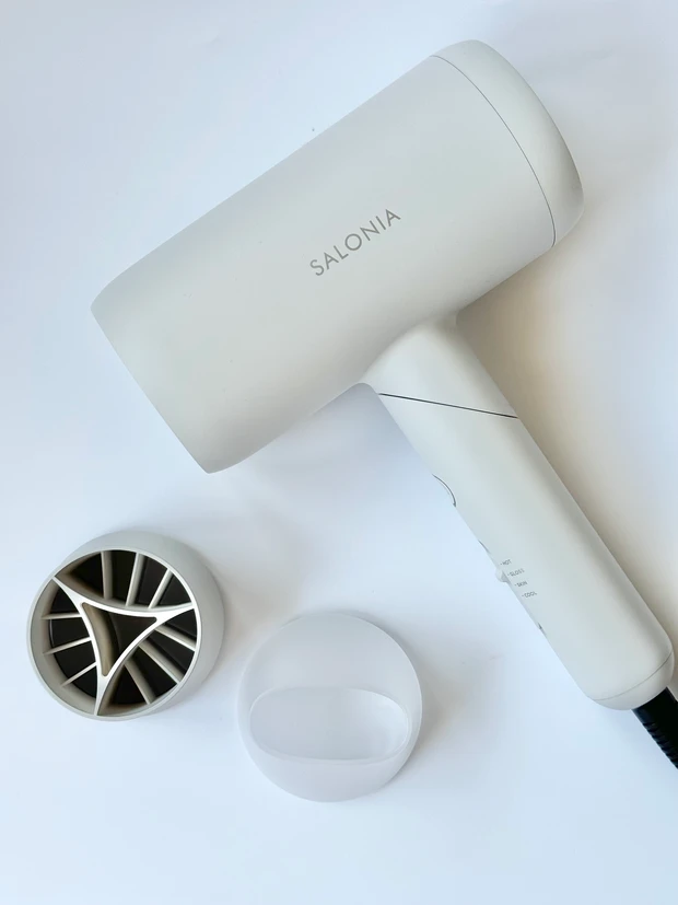 サロニア　ヘアドライヤー　ヘアケア
