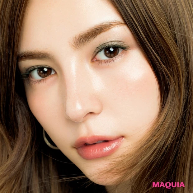 RMKのウォータリーアイシャドウなら簡単にツヤっぽい旬顔に！