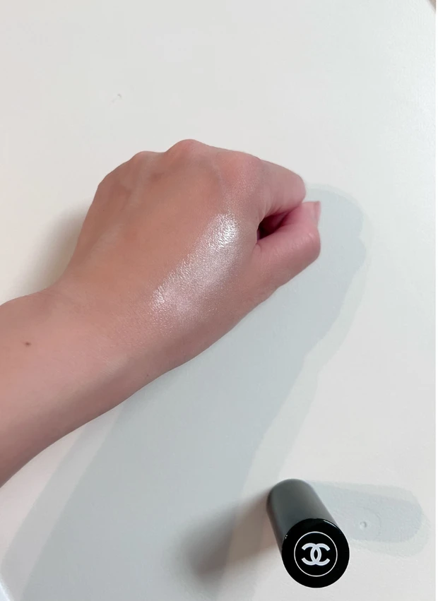 【秋メイク🍁大人艶肌が完成♡】
垢抜けメイクには欠かせない！推しコス▶︎私的ハイライトはW使いが🙆‍♀️_2_2