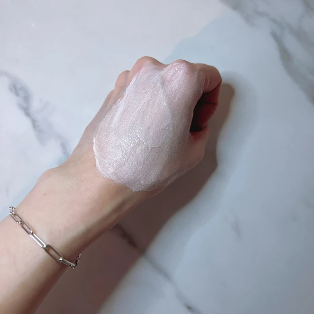 ディオール スノー UVシールド トーンアップ 