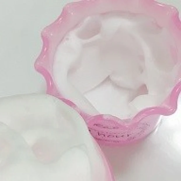 【時短★忙し女子check!】泡立てネットも力も使わず、あっという間に生クリームのような濃密泡ができちゃうスーパー泡立て器！