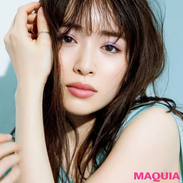 泉 里香さんが選ぶプチプラコスメ！ キラキラと透けるラベンダーで柔らかな…