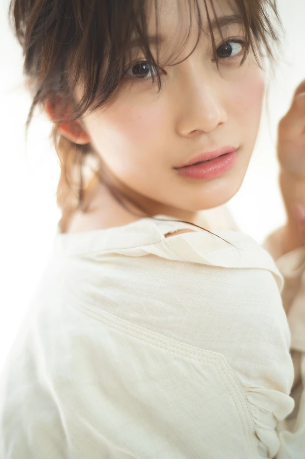 【グラビアアイドル・女優 小倉優香のお風呂の入り方】Q.枕にこだわってるって本当ですか?
