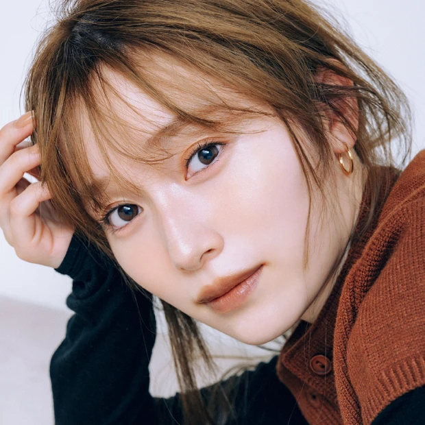 【最新ブラウンリップ4選】“直塗り”が洒落顔のコツ！秋冬一番気になる色をマスター