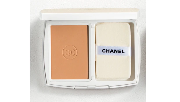 シャネル ル ブラン ブライトニング コンパクト