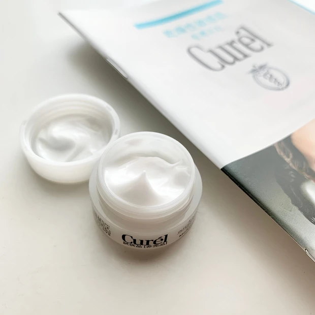 外出先でもシュッとひと吹き！Curél［キュレル］ディープモイスチャースプレーひとつで全身保湿ケアが完了！
_7