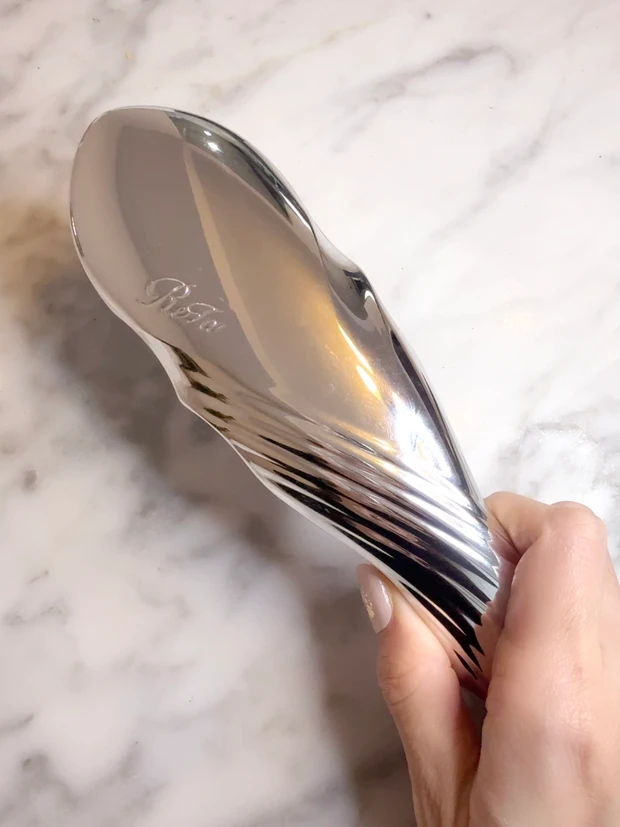 リファイオンケアブラシ