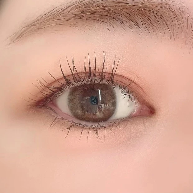 白湯メイク　やり方　アイメイク　イエべ　マキアインフルエンサー