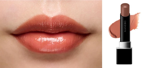 カネボウ ルージュスターヴァイブラント V13 塗り比べ　イエベ秋