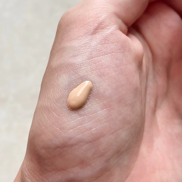 【アスタリフト】スキンケアで肌を整えた後に“新作”ファンデーションでベースメイク_4_1