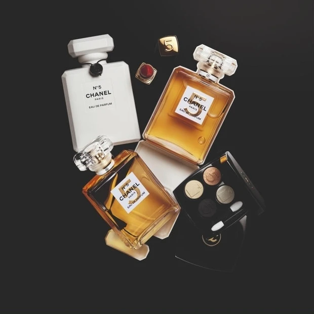 シャネル Nº5誕生100年 コフレ 香り メイクアイテム 特別限定品